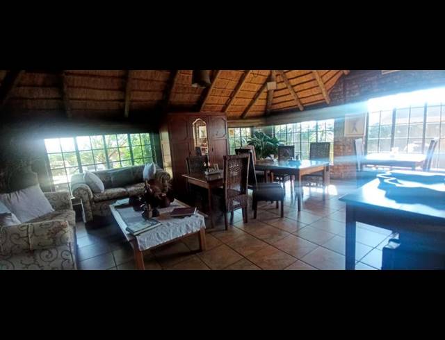 BUSINESS FOR SALE IN HENDRINA